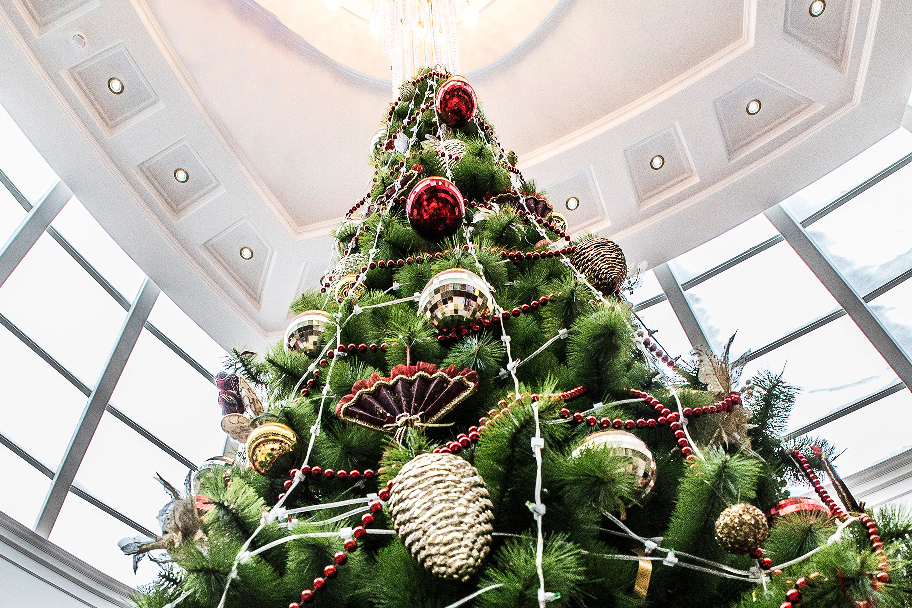 Архиерейская рождественская елка в областном драматическом театре