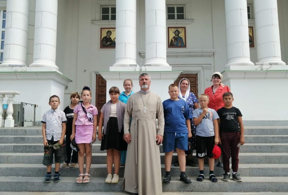 Воспитанники воскресных школ Городищенского благочиния посетили Спасский кафедральный собор