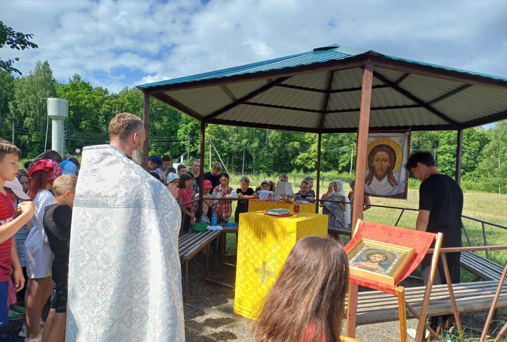 Продолжается православная смена «Ковчег» в детском лагере «Юность»