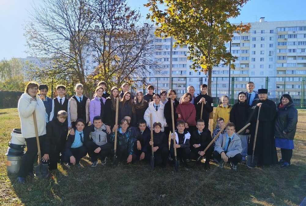 Воспитанники воскресной школы «Северяне» приняли участие во Всероссийской акции «Сохраним лес»