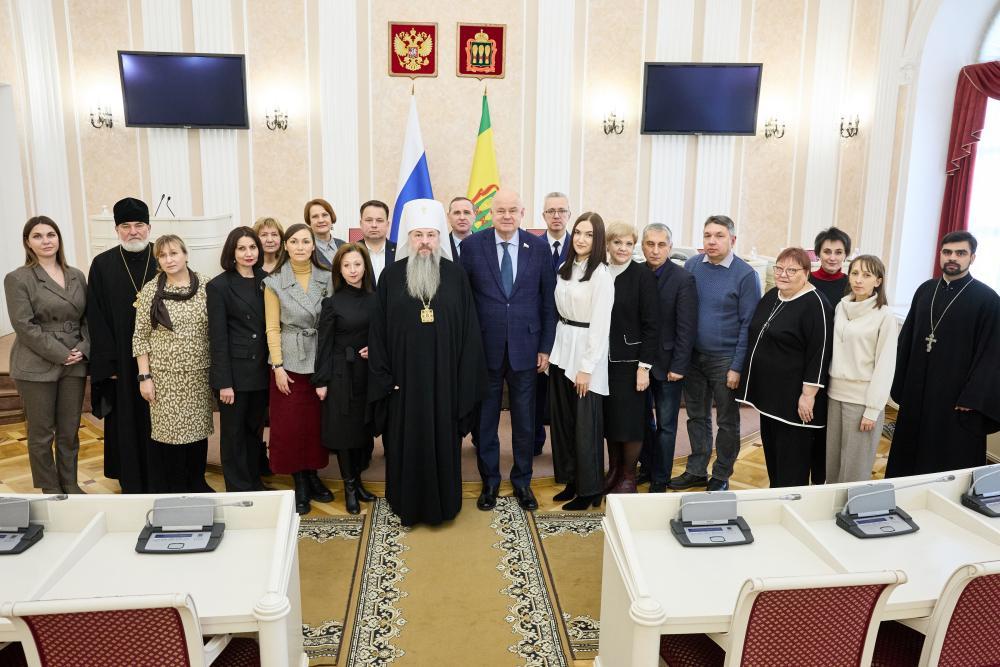 В Законодательном собрании прошло заседание секции XIII Рождественских чтений