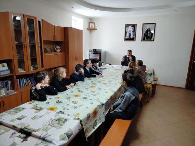 Священнослужитель встретился со школьниками села Чаадаевка