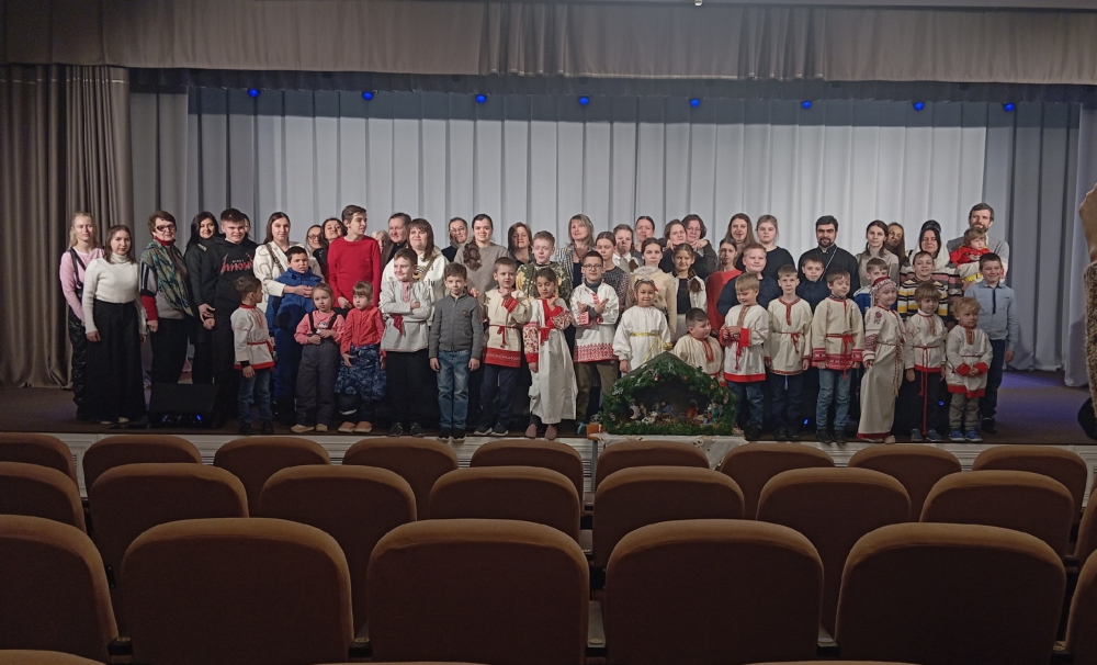 В воскресной школе Спасского кафедрального собора подготовили праздник для детей из клуба «Равновесие»