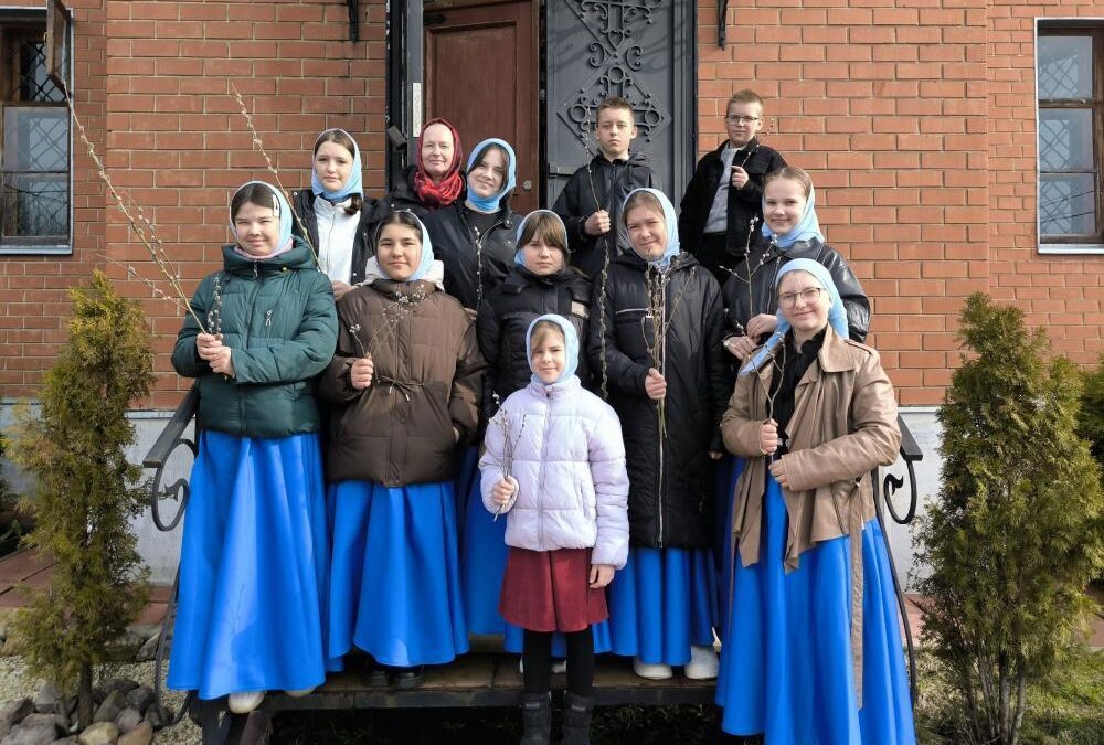 Воспитанники Духовно-просветительского центра «Исток» провели миссионерскую акцию